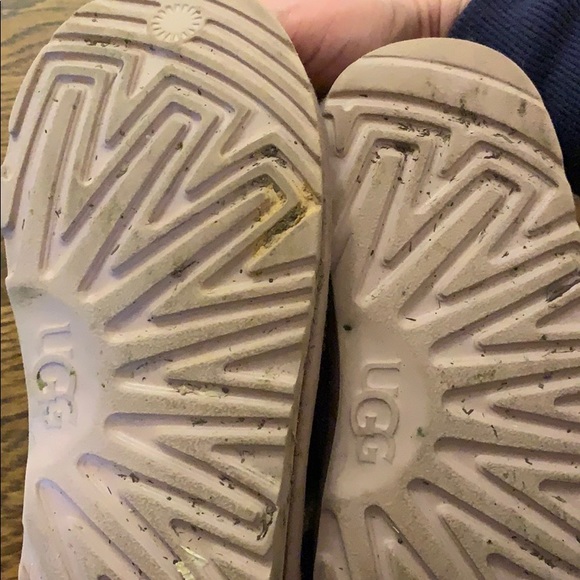 Girl sequin Uggs size 1 - Picture 6 of 6